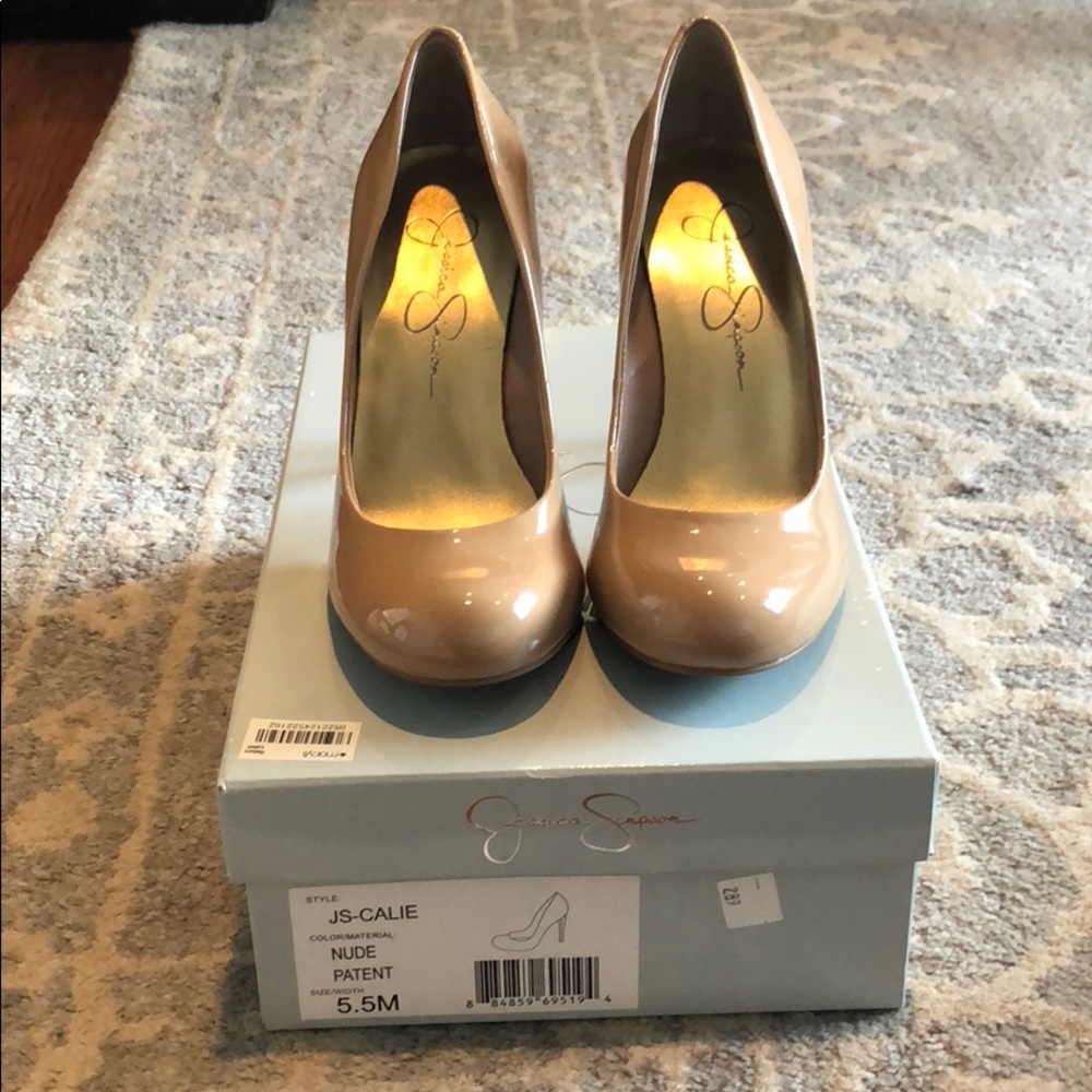 Jessica Simpson nude patent heels